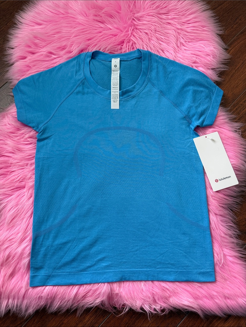 Size 8 lululemon Swiftly Tech Short Sleeve 2.0 *Race